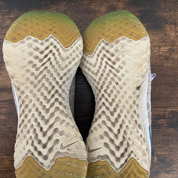 User Nike Running Shoes - Picture 5 of 5